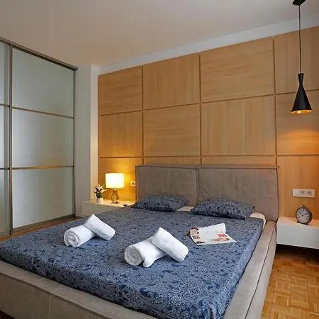 Lovely 2 Bedroom Apartment Near Old Town Bucureşti Exterior foto