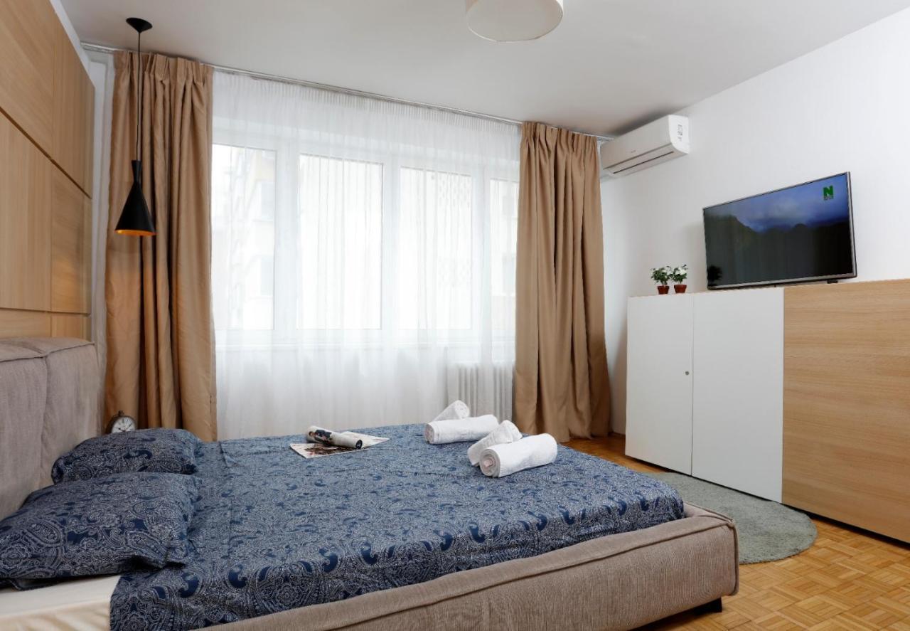 Lovely 2 Bedroom Near Old Town *